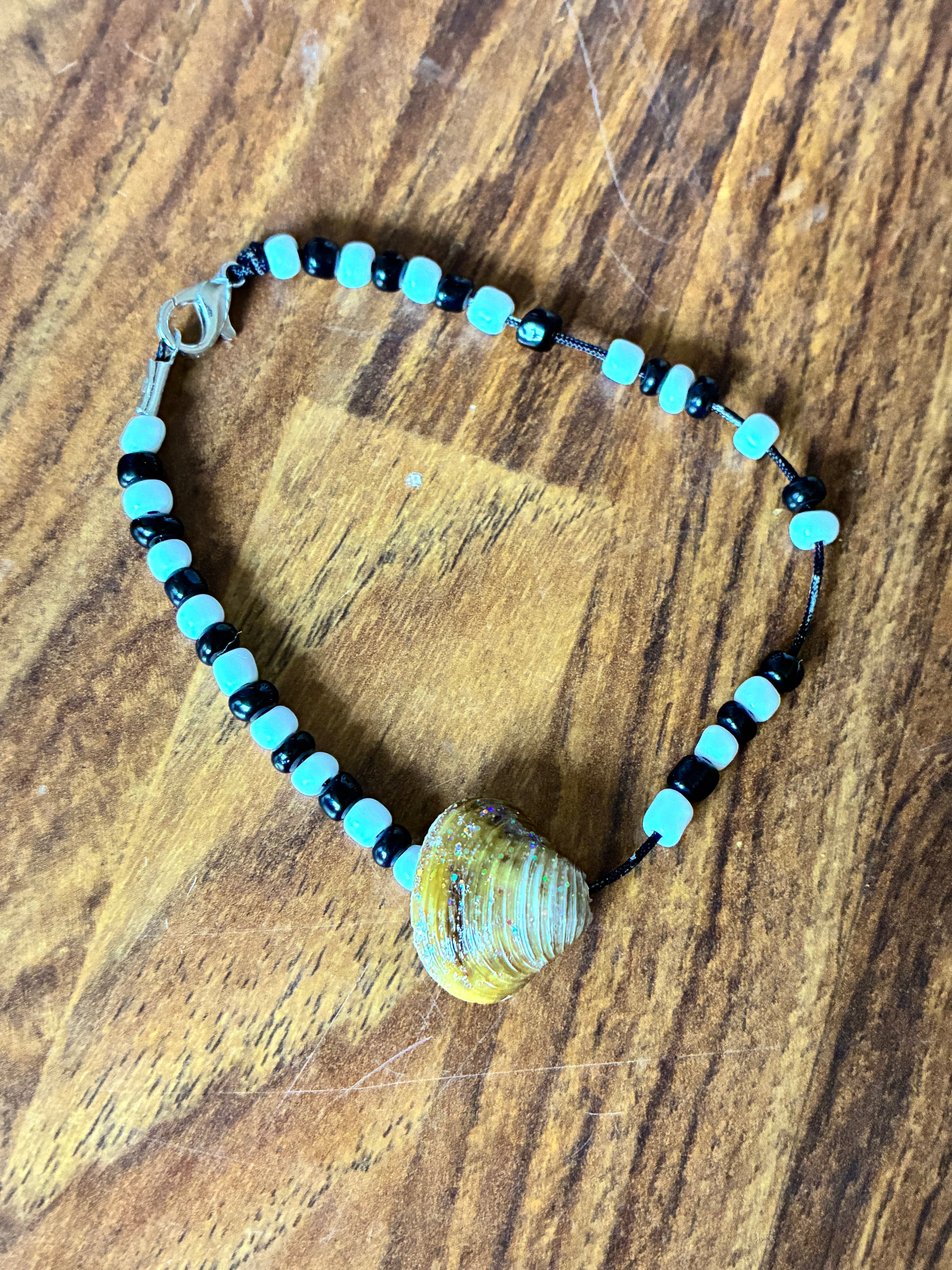 Handmade Shell & Bead Bracelet — OMB Family Farms