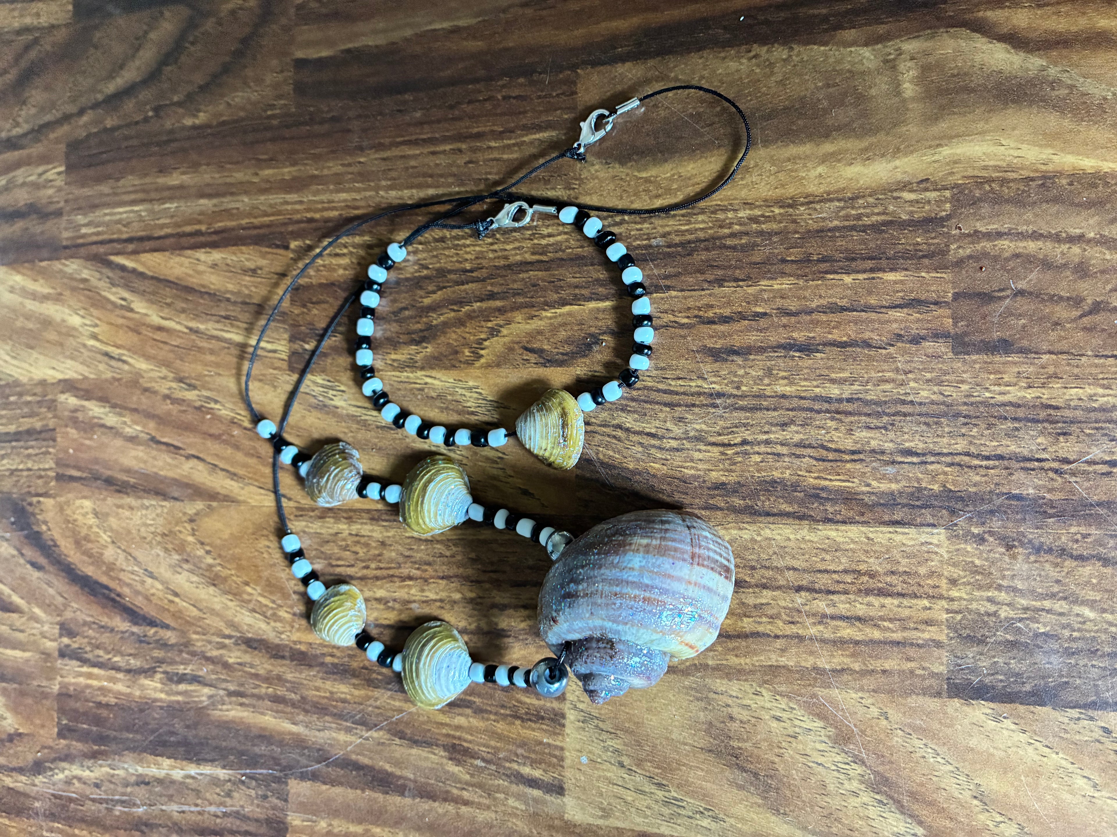 Shell Jewelry Set — Single Pendant Necklace & Bracelet — OMB Family Farms