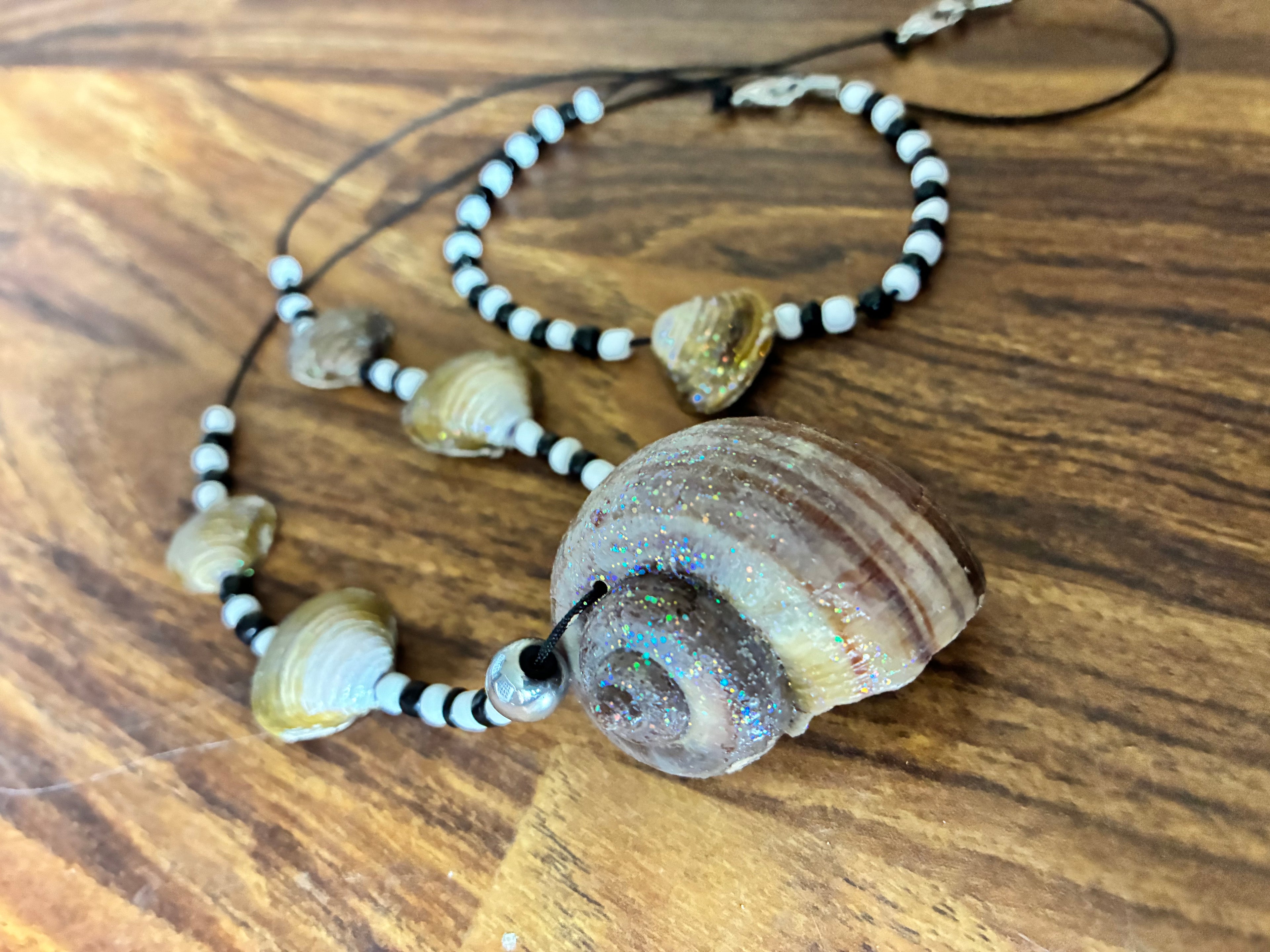 Shell Jewelry Set — Single Pendant Necklace & Bracelet — OMB Family Farms